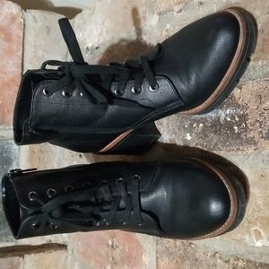 Naturalizer Madalynn Lace Up Boots